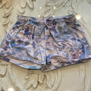 Ivviva Shorts Size 8